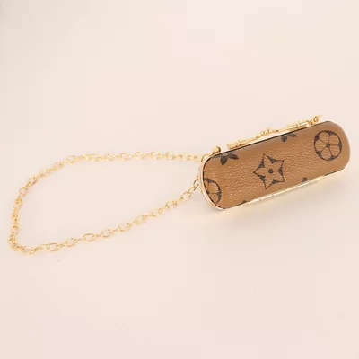 Футляр помады S03